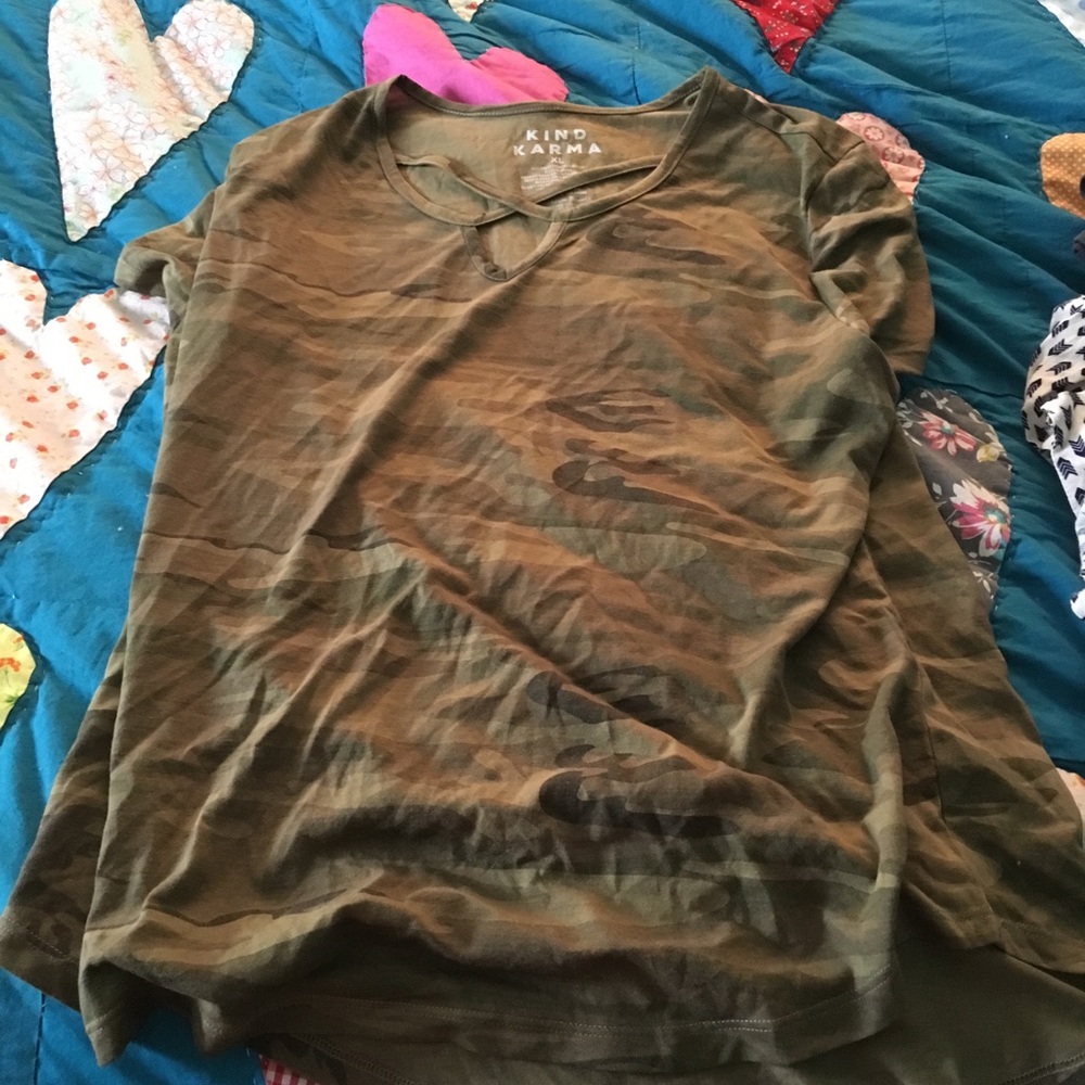 Camo tee